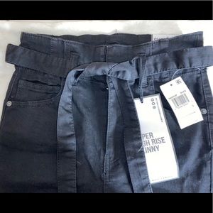 Super high rise skinny jeans- size 5 (brand new)
